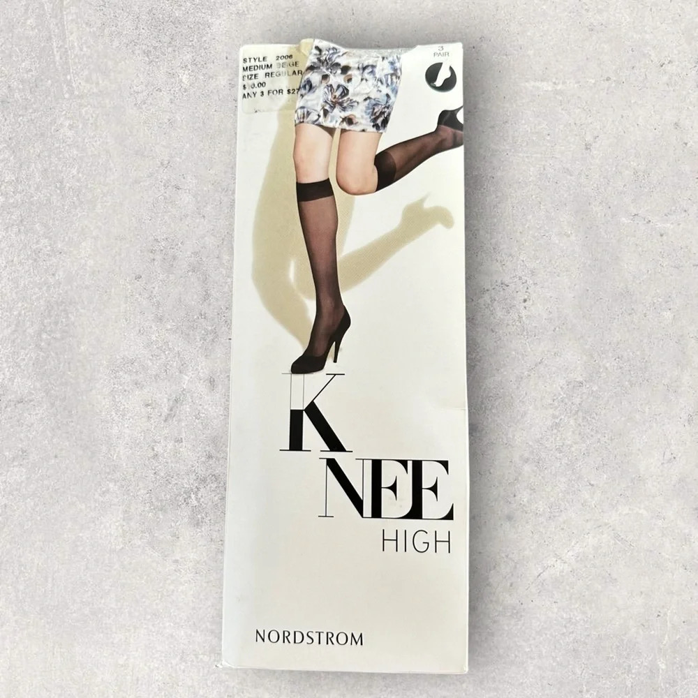 NWT Nordstrom Women’s Regular 3 Pack Knee High Pantyhose Stockings Medium Beige
